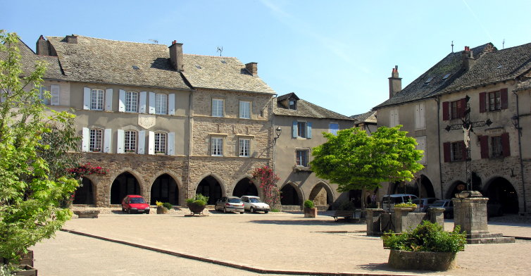 The main square in Sauveterre de Rouergue
