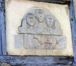 Stone carving in Sauveterre de Rouergue